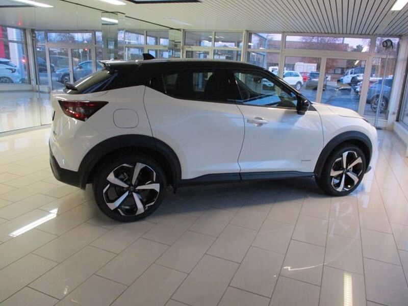 Nissan Juke 1.6 Tekna Hybrid Aut. Alu 19, Navi