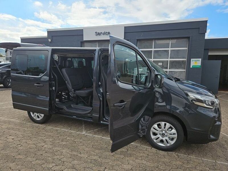 Nissan Primastar Kombi 2,8t Tekna 8 Sitze