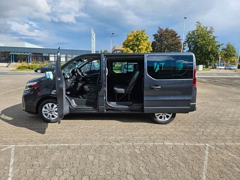 Nissan Primastar Kombi 2,8t Tekna 8 Sitze